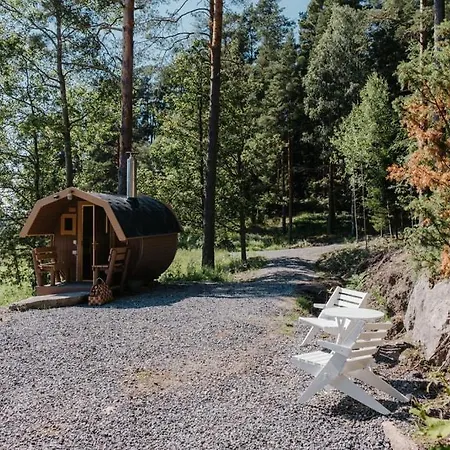 Cozy Forest With Wood-fired Sauna Chalet Naantali